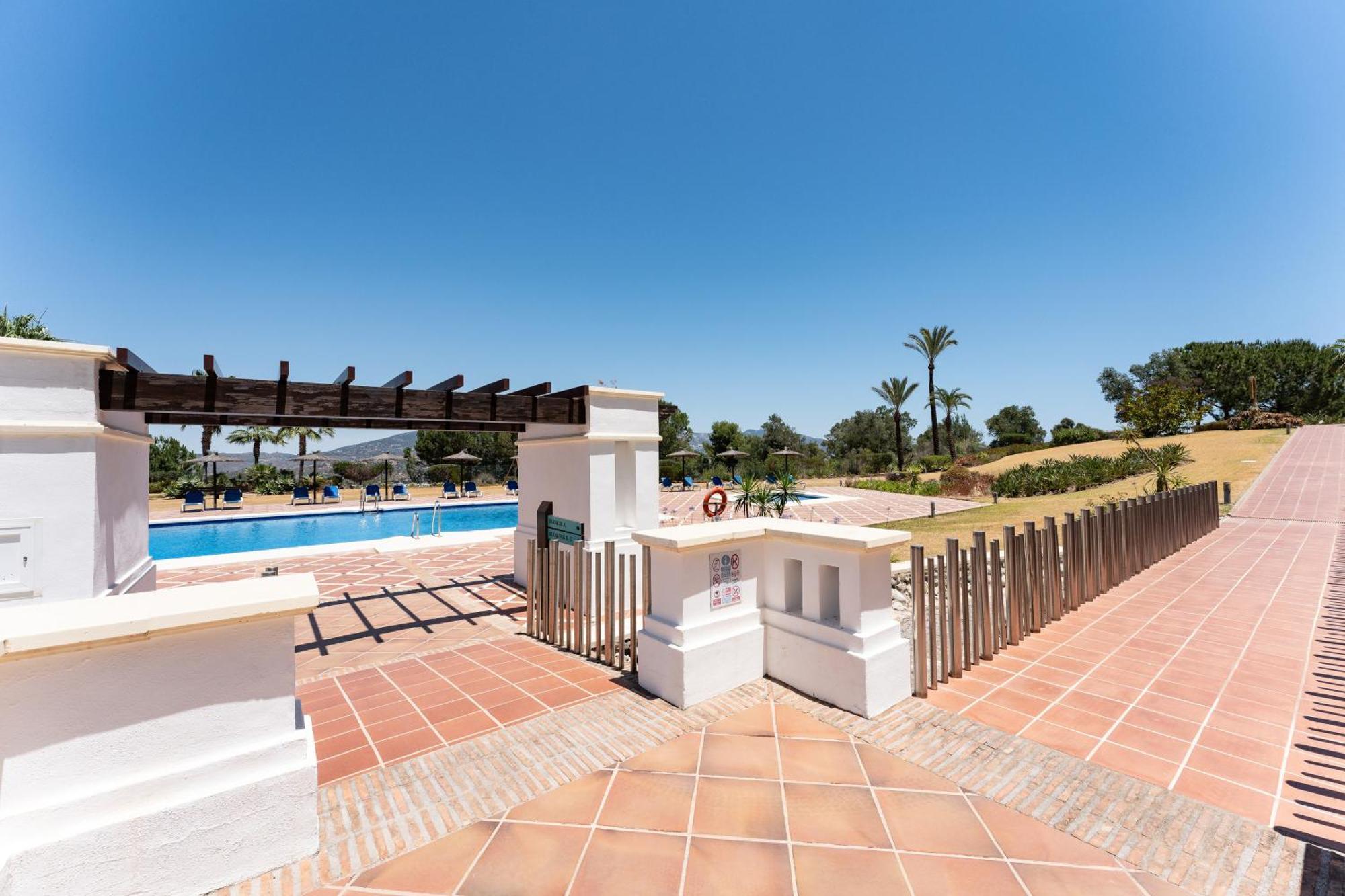 Real Alta Vista Golf Apartamento *